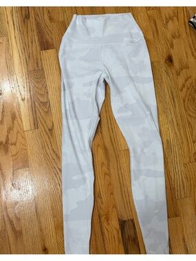 ALO Yoga White/Light Gray Workout Leggings - XS